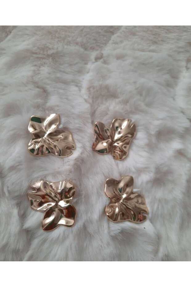 Z.A.R.A Model Leaf Patterned Top with Wrinkled Gold Design, Large Size, 4-Piece Button Set (3.2cm) - 1
