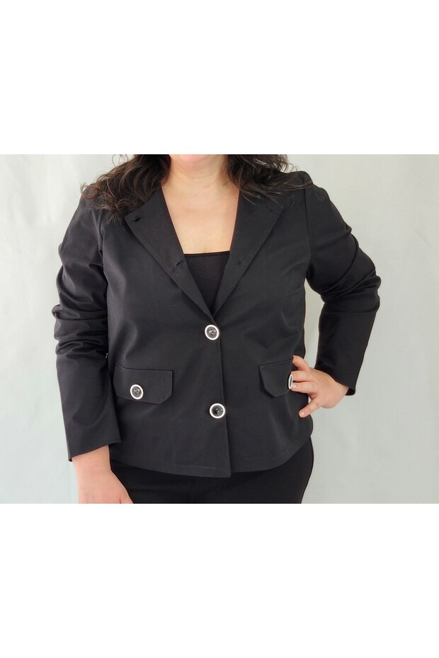 سترة منسوجة بأزرار كبيرة الحجم - 2