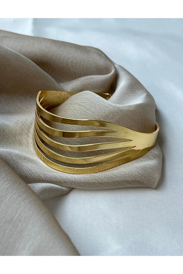 Steel Latis Handcuff Bracelet