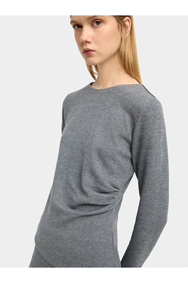 Drape Detaylı T-Shirt - 4