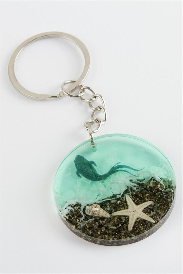 سلسلة مفاتيح إيبوكسي بتأثير البحر على شكل سمكة - 1