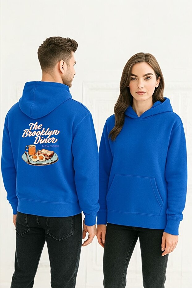 سويت شيرت بقلنسوة مطبوعة بالألوان من The Brooklyn Diner