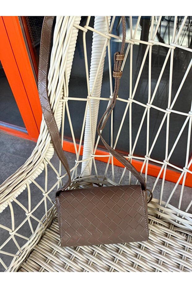 حقيبة أديل للكتف والحمل المتقاطع - 3