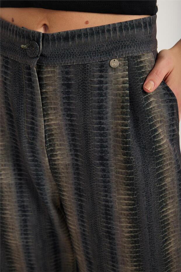 2 Pocket Python Patterned Trousers - 4
