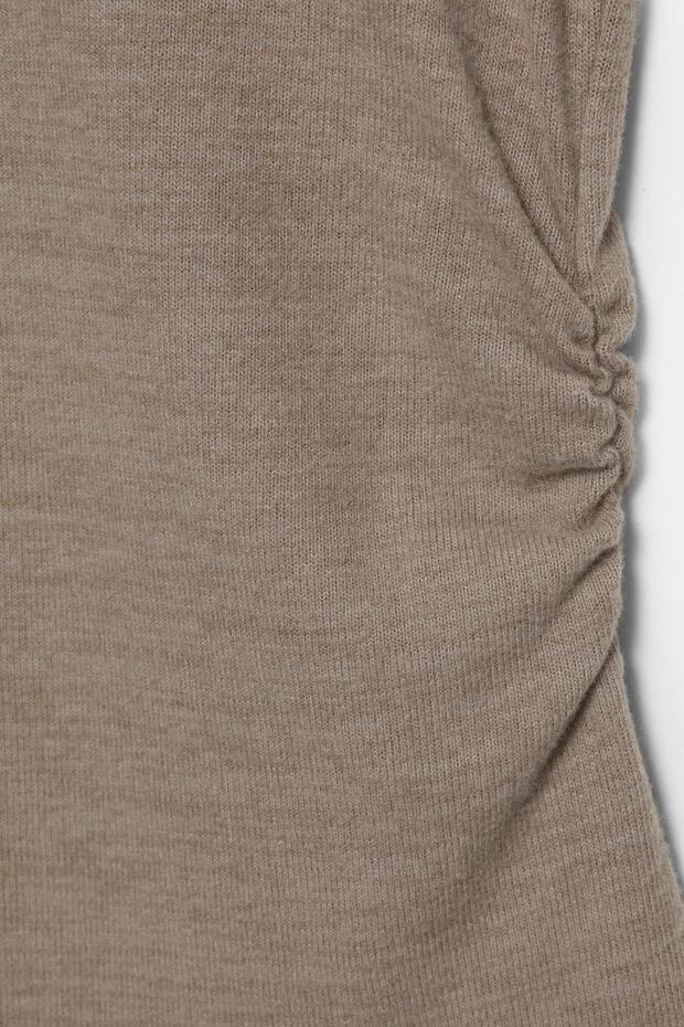 Soft touch T-shirt with side gather - 7