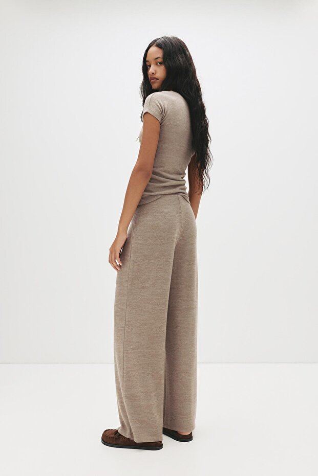 Yumuşak dokunuşlu geniş paça pantolon - 3