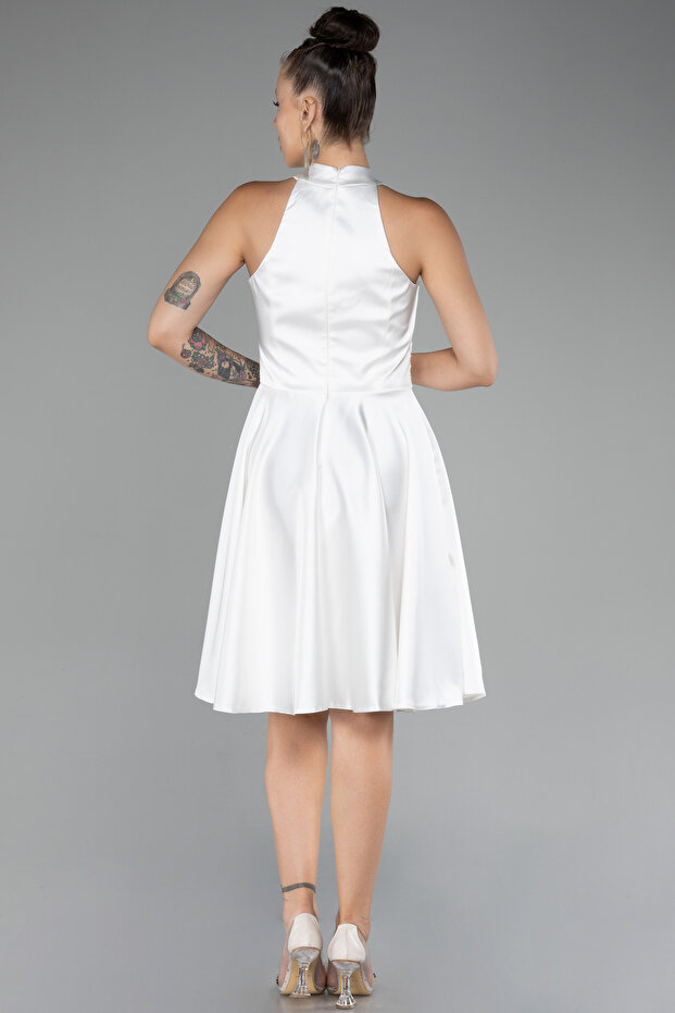 Ekru Halter Yaka Kısa Saten Davet Elbisesi ABK2112 - 2