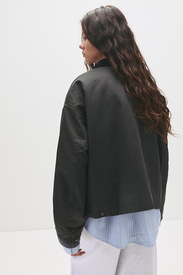 Fitilli yakalı mumlu görünümlü ceket - 5