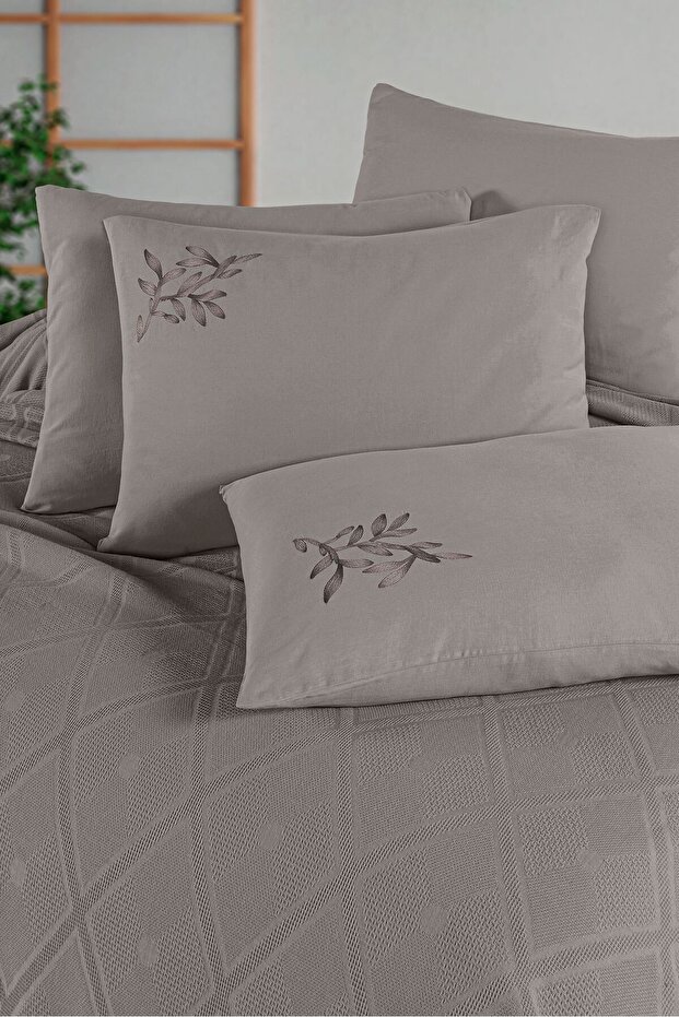 طقم كوفرتة سرير زوجي - 1