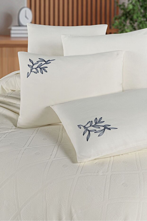 طقم كوفرتة سرير زوجي - 1