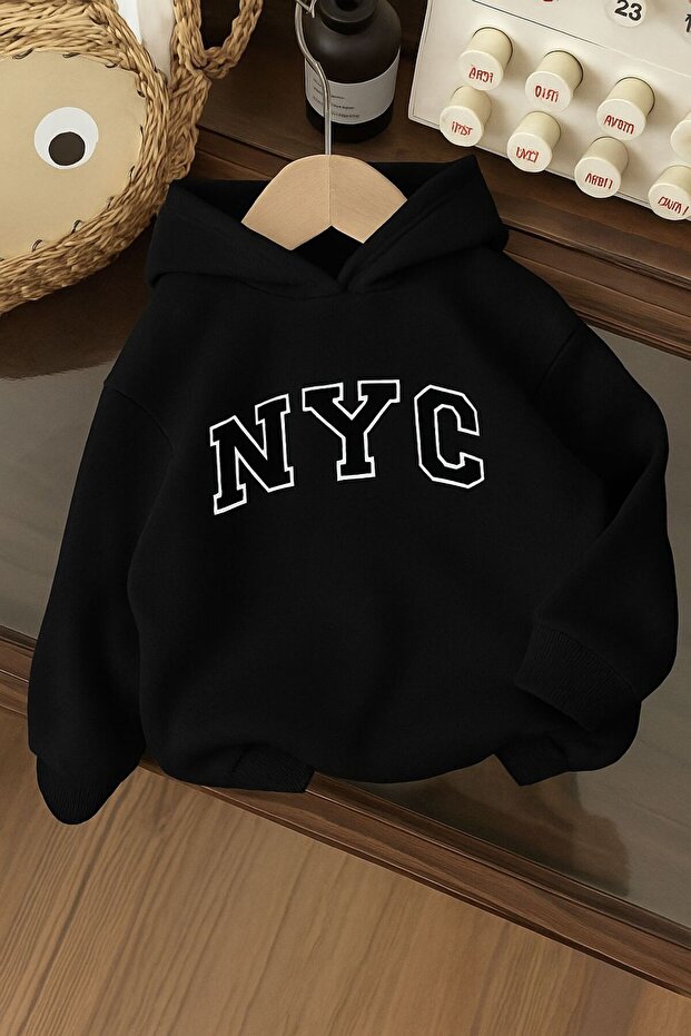 سويت شيرت أطفال للجنسين من قطن ممشط ثلاثي الخيوط، بغطاء رأس وطبعة NYC