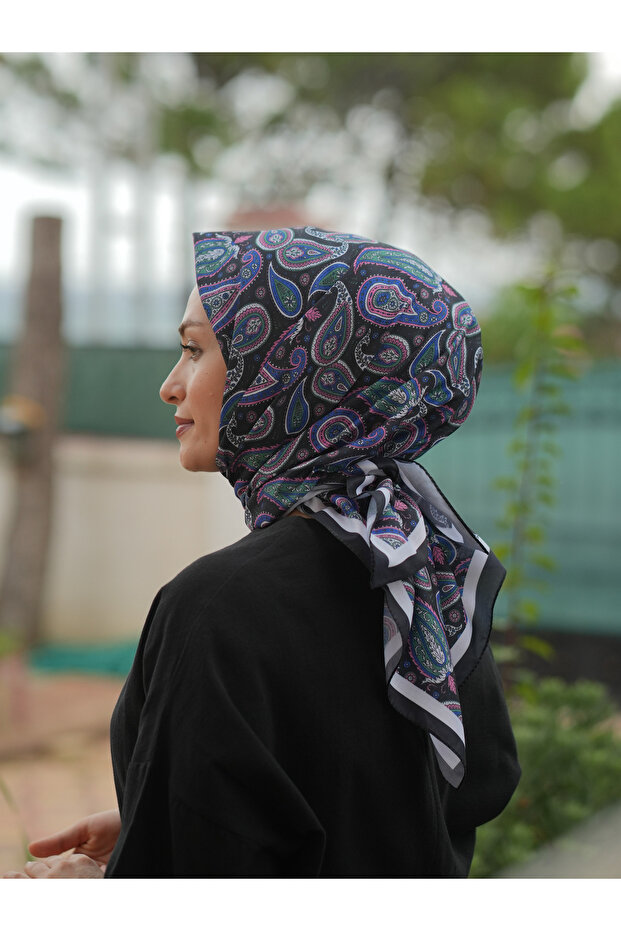 وشاح بنمط عرقي، وشاح منقوش - 4