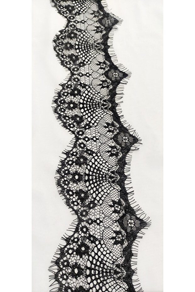 Black Bearded Lace Edge Wave Model (3 Mt)