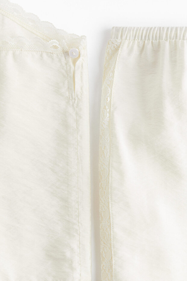 Dantel Şeritli Pijama Takımı - 2
