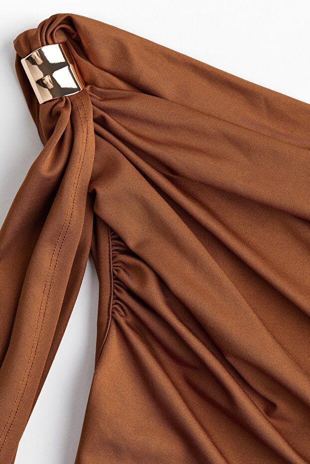 Tek Omuzlu ve Drapeli Üst - 4