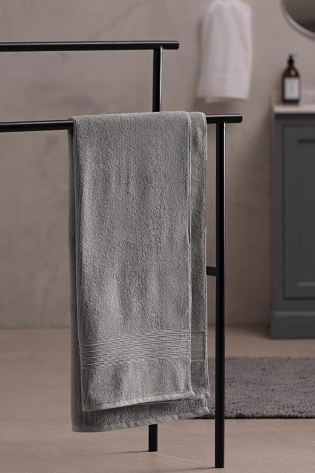 New Season Stripe Dobby Bath Towel - Hotel Collection - Gray