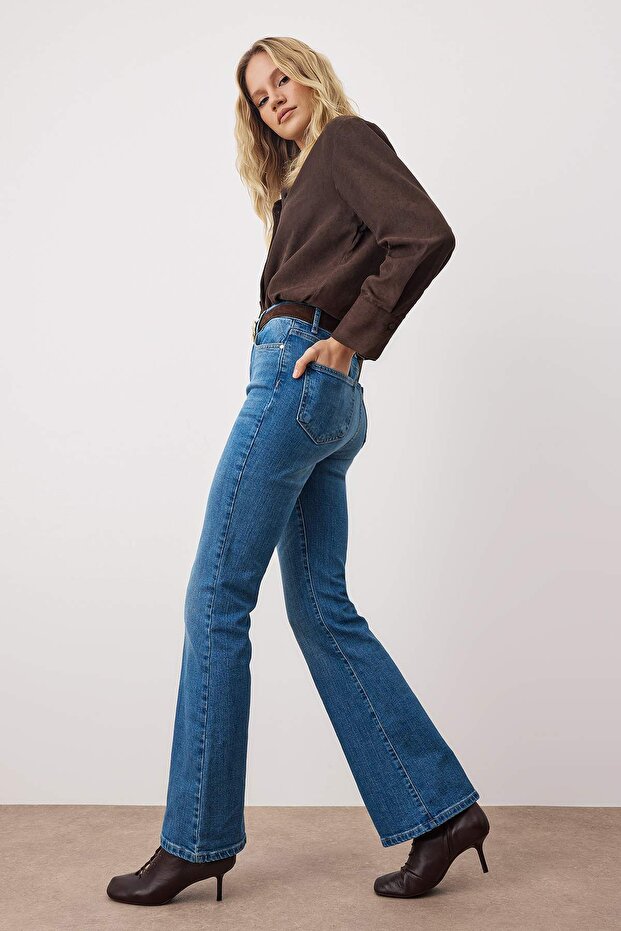 Mavi*002 Süper Yüksek Bel Comfort/Esnek Flare Jeans TWOSS23JE00064 - 2