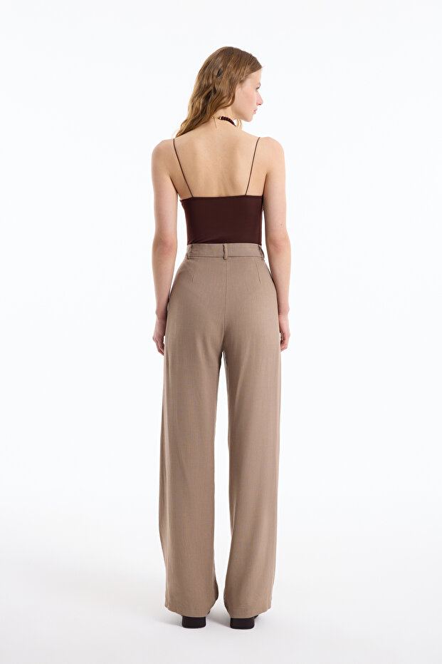 Snap Fastener Thin Strap Bodysuit Dark Brown - 4