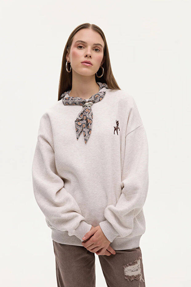 Kadın Fular Detaylı Oversize Sweatshirt - 2