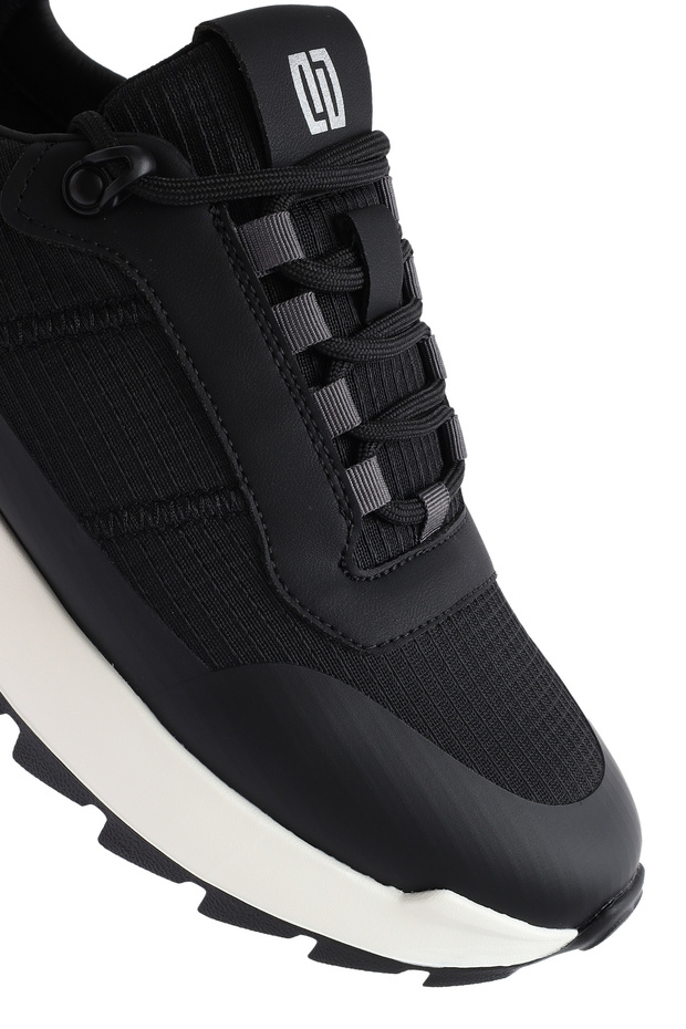 Erkek Siyah Bağcıklı Kalın Tabanlı Deri Sneaker 25SFD69536F - 8