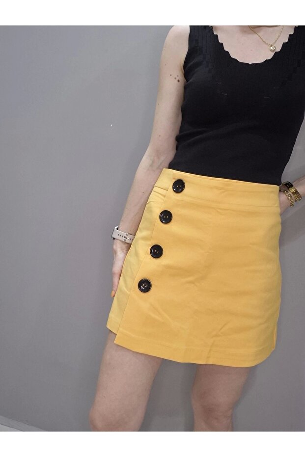 Düğme Detaylı Şort Etek - 3
