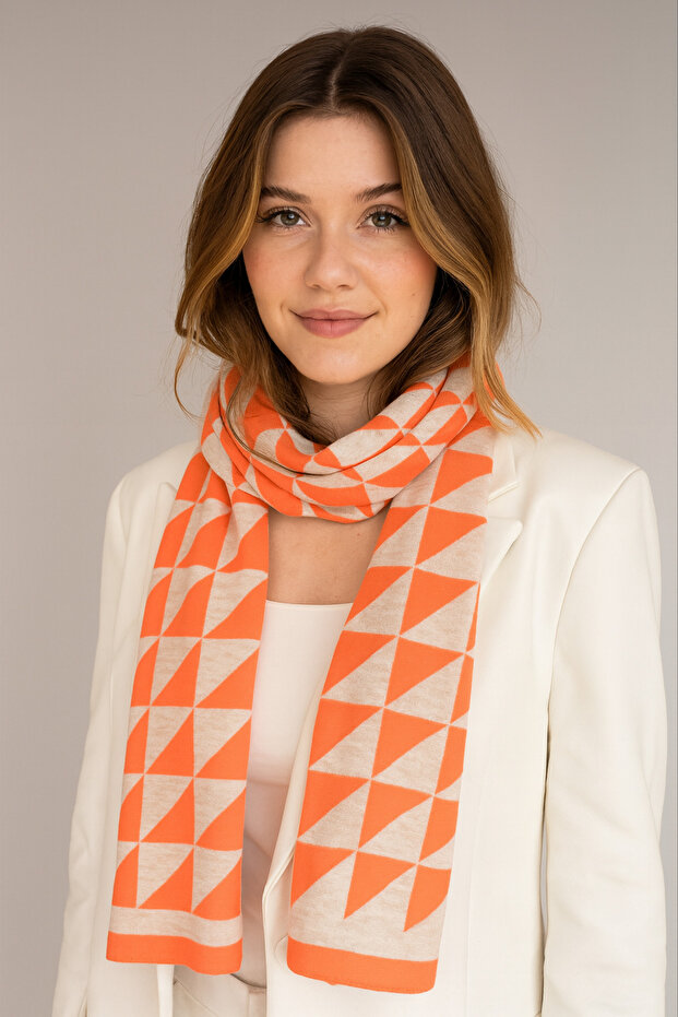 وشاح محبوك منقوش على شكل مثلث - 1