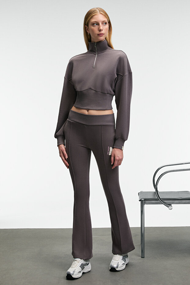 DAVIRA Kadın Pamuklu Baskı Ve Patch Detaylı Yanları Cepli Regular Antrasit Eşofman Altı - 2