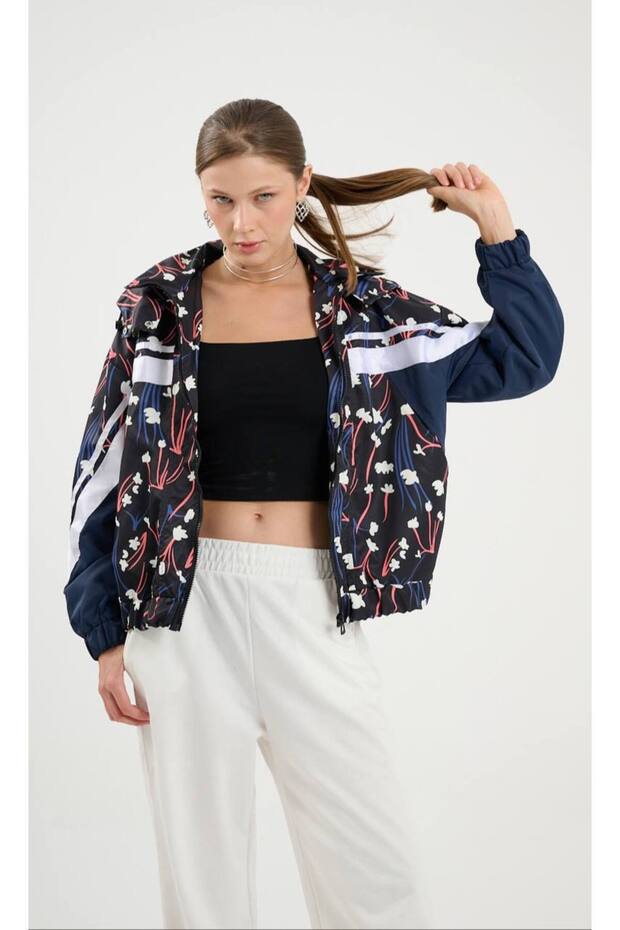 Baskılı Şeritli Kadın Oversize Yağmurluk - 1