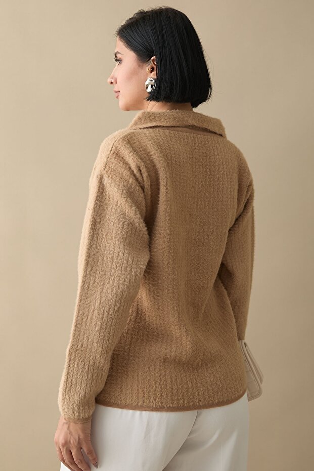 Boncuk Cep Detaylı Camel Hırka - 3