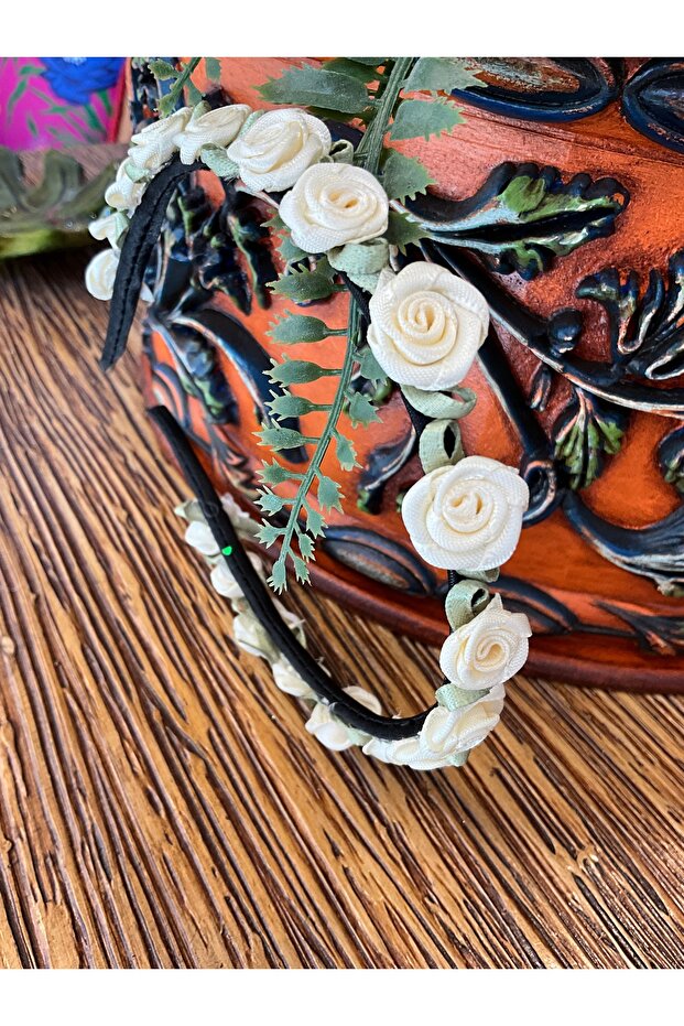 تاج الورد - 1