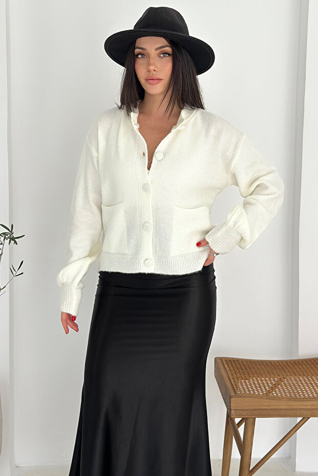 Women's Mohair Knit Cardigan – Covered Buttons & Soft Texture
