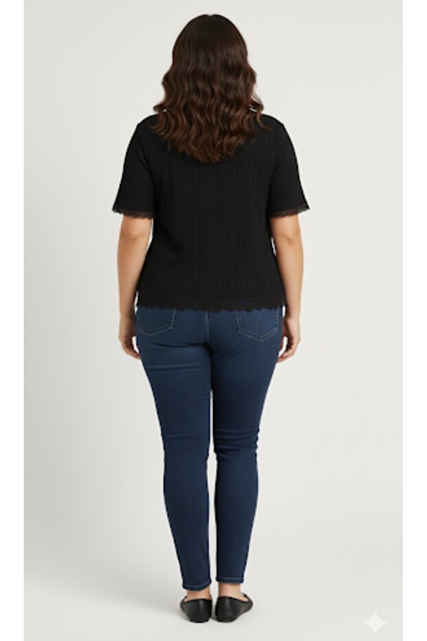 بلوزة دانتيل كبيرة الحجم من CIDER - 3