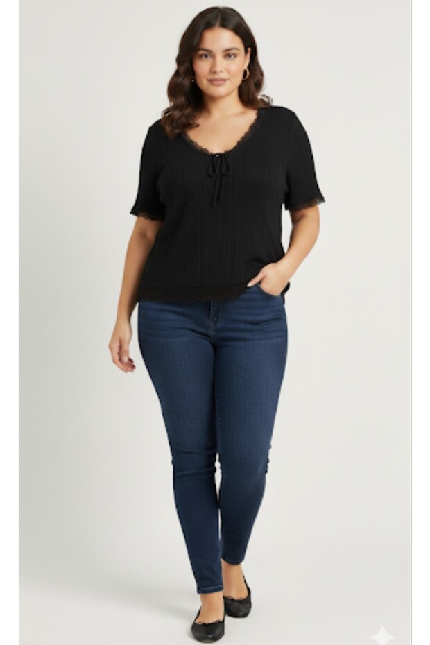 بلوزة دانتيل كبيرة الحجم من CIDER - 1