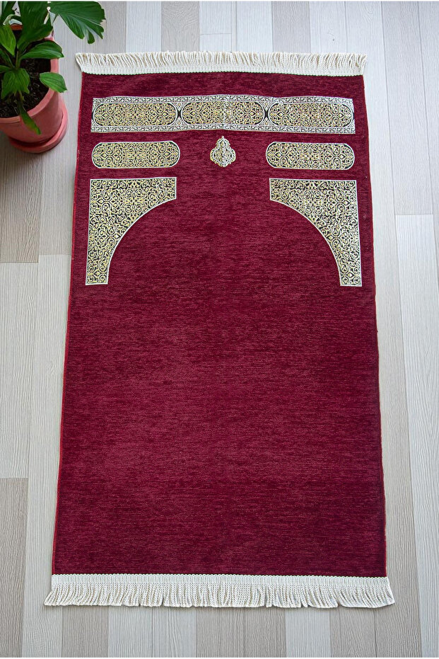 Kaba Patterned Knitted Tasseled Chenille Prayer Rug Red