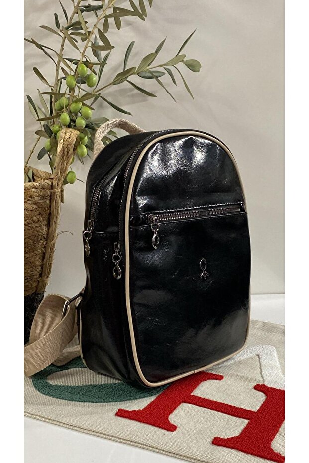 WOMEN'S BACKPACK - 2