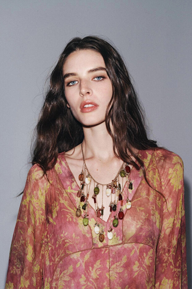 Çoklu Charmlı Kolye - 2