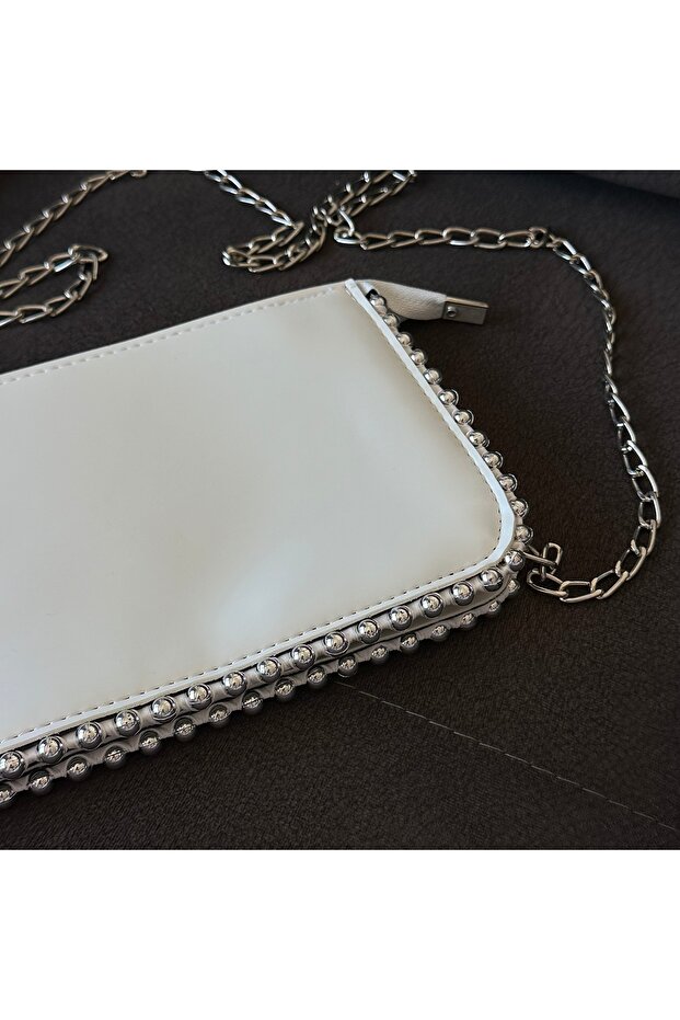 سلسلة طويلة مزينة بالأحجار الكريمة - 2