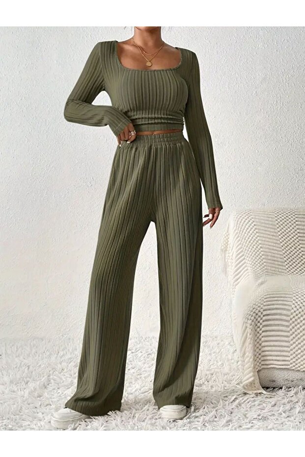 Women's Stripe Pattern Drawstring Detail Relaxed Fit Interlock Top and Bottom Set - 3