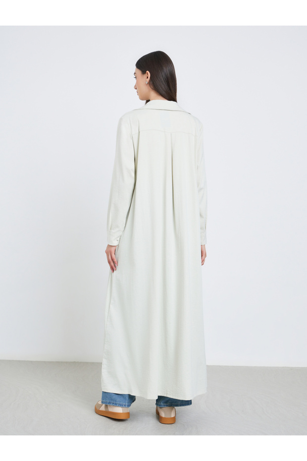 عباية بيضاء سادة بتفاصيل أزرار - 5