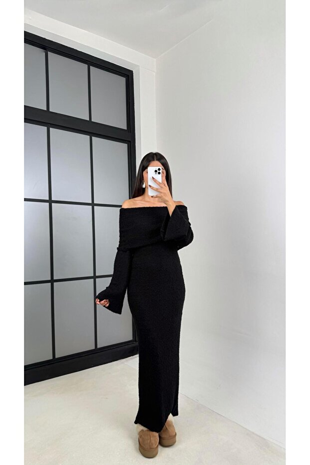 Black Madonna Collar Design Long Knitwear Dress Gaus-00126
