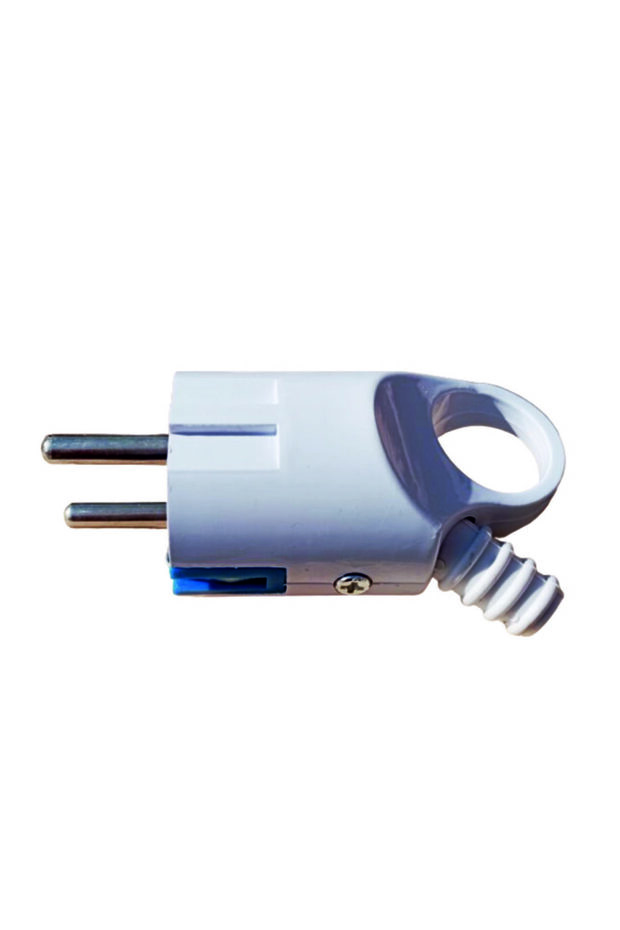 White plug with ring