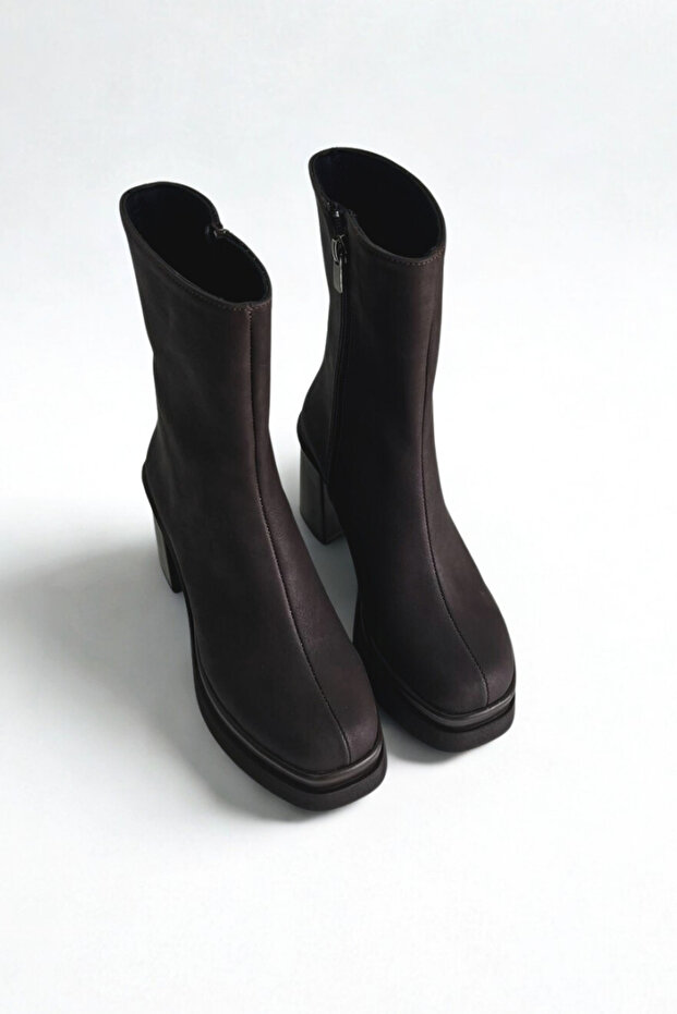 Brown Nubuck Thick Heeled Women's Boots P8023