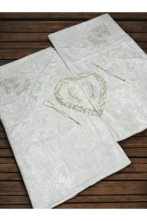 Laced Heart Prayer Rug, Matching Couple Prayer Rugs with Prayer Beads, Bride and Groom Gift Box, Dowry Box