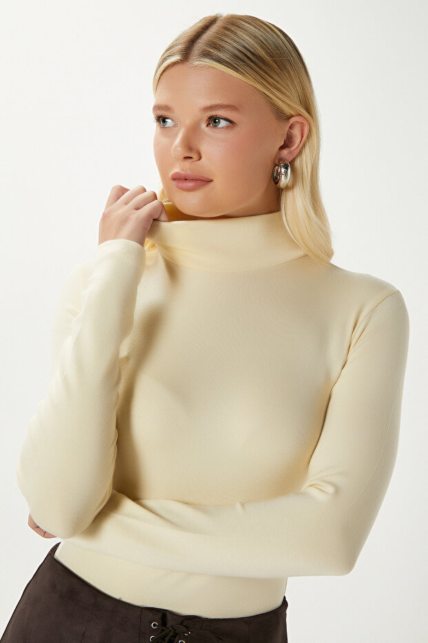 Women's Feel Lux Touch Stand Collar Butter Yellow Long Sleeve Soft Blouse