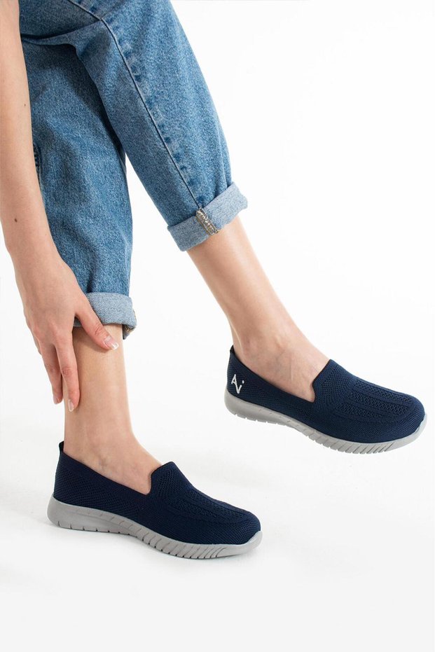 Knitted Sneaker Comfortable Lightweight Soft Non-Sound Orthopedic Casual Shoes Office Outdoor