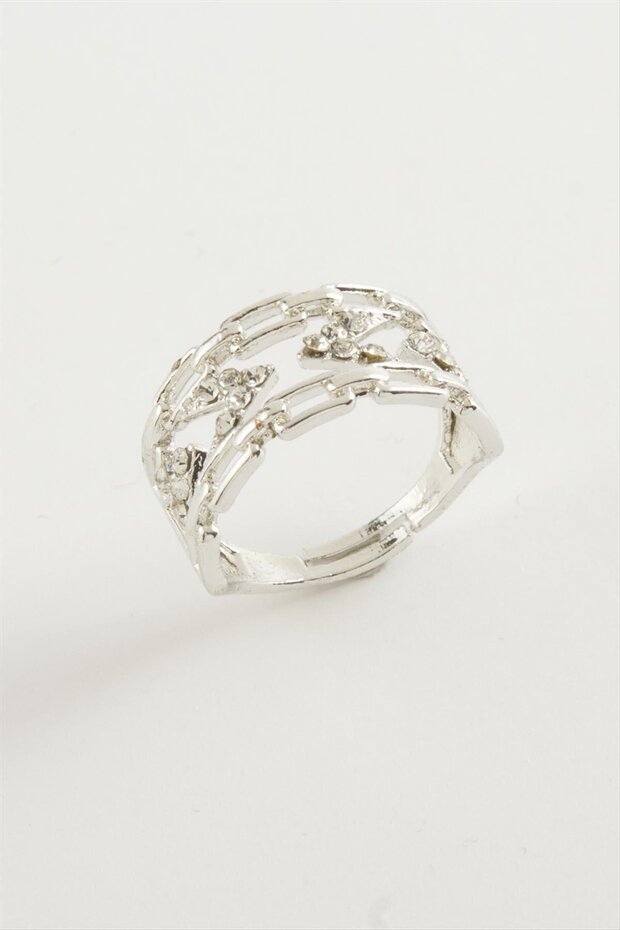 Chain Shaped Zircon Stone Ring