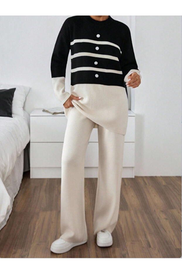 بدلة تريكو بأزرار - 1