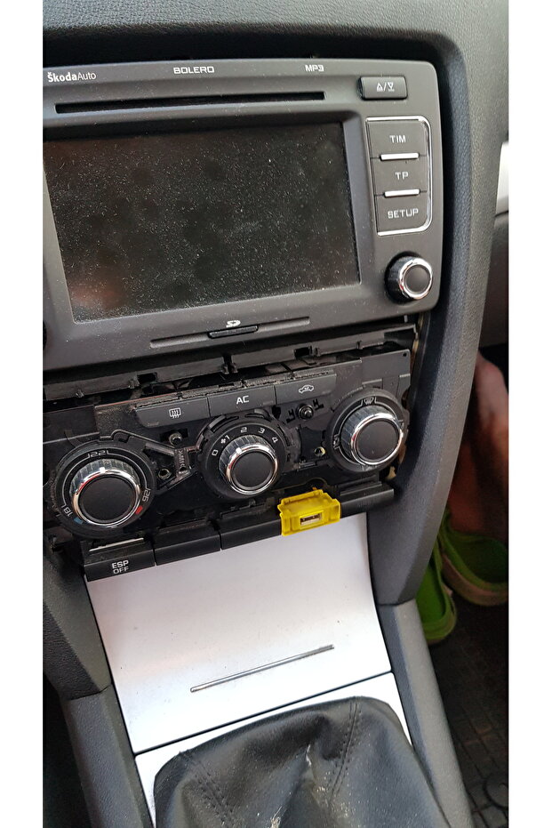 Skoda Octavia MK2 usb bağlantısı - 1