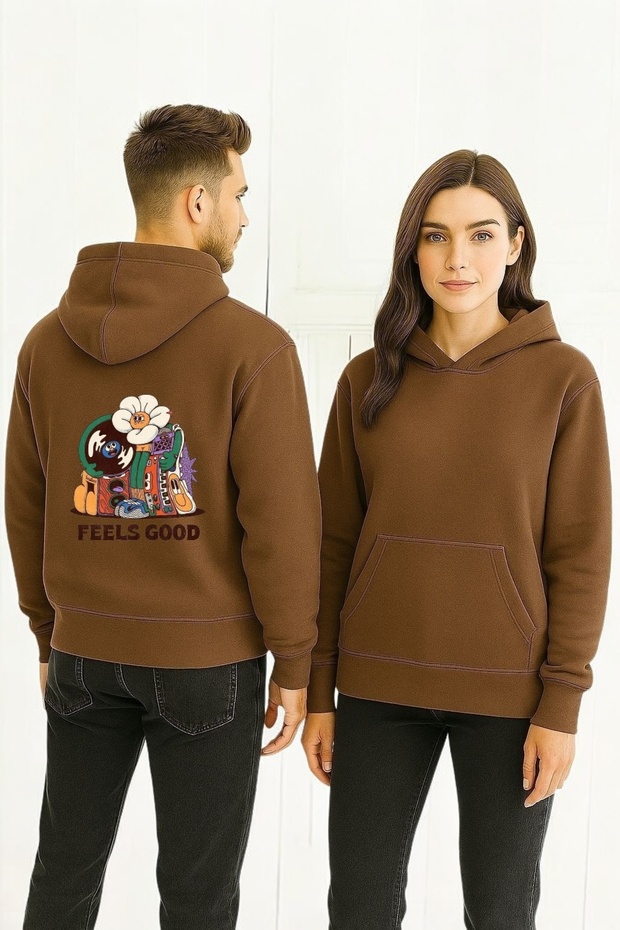 سويت شيرت بقلنسوة مطبوعة ملونة من Feel Good