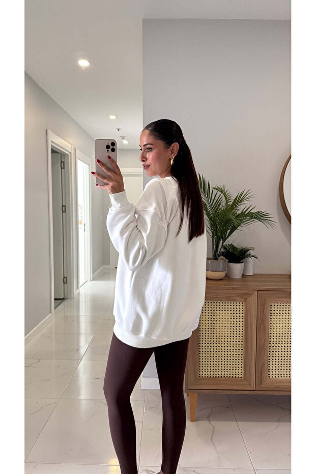 Valeria Beyaz Oversize Basic Sweatshirt - 2
